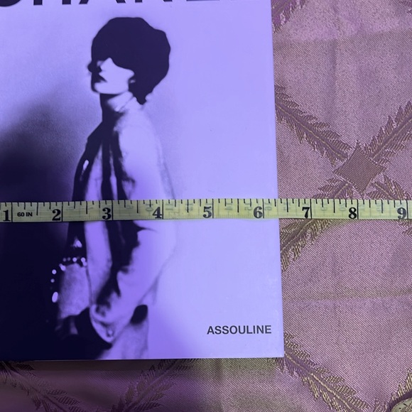 Chanel Coffee Book Table - Home Accessories 🖤 - Picture 9 of 11